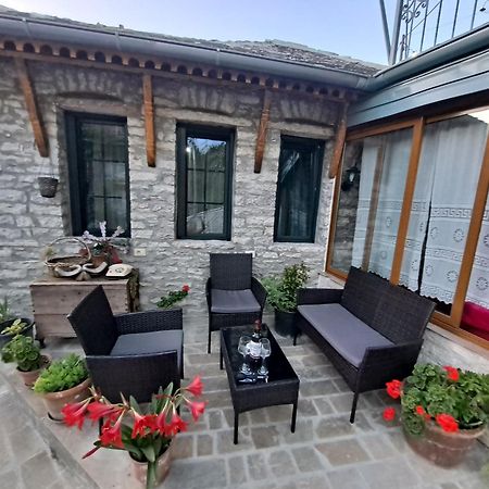 "Villa 70" Guesthouse Gjirokastër Екстериор снимка