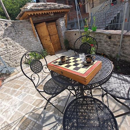 "Villa 70" Guesthouse Gjirokastër Екстериор снимка