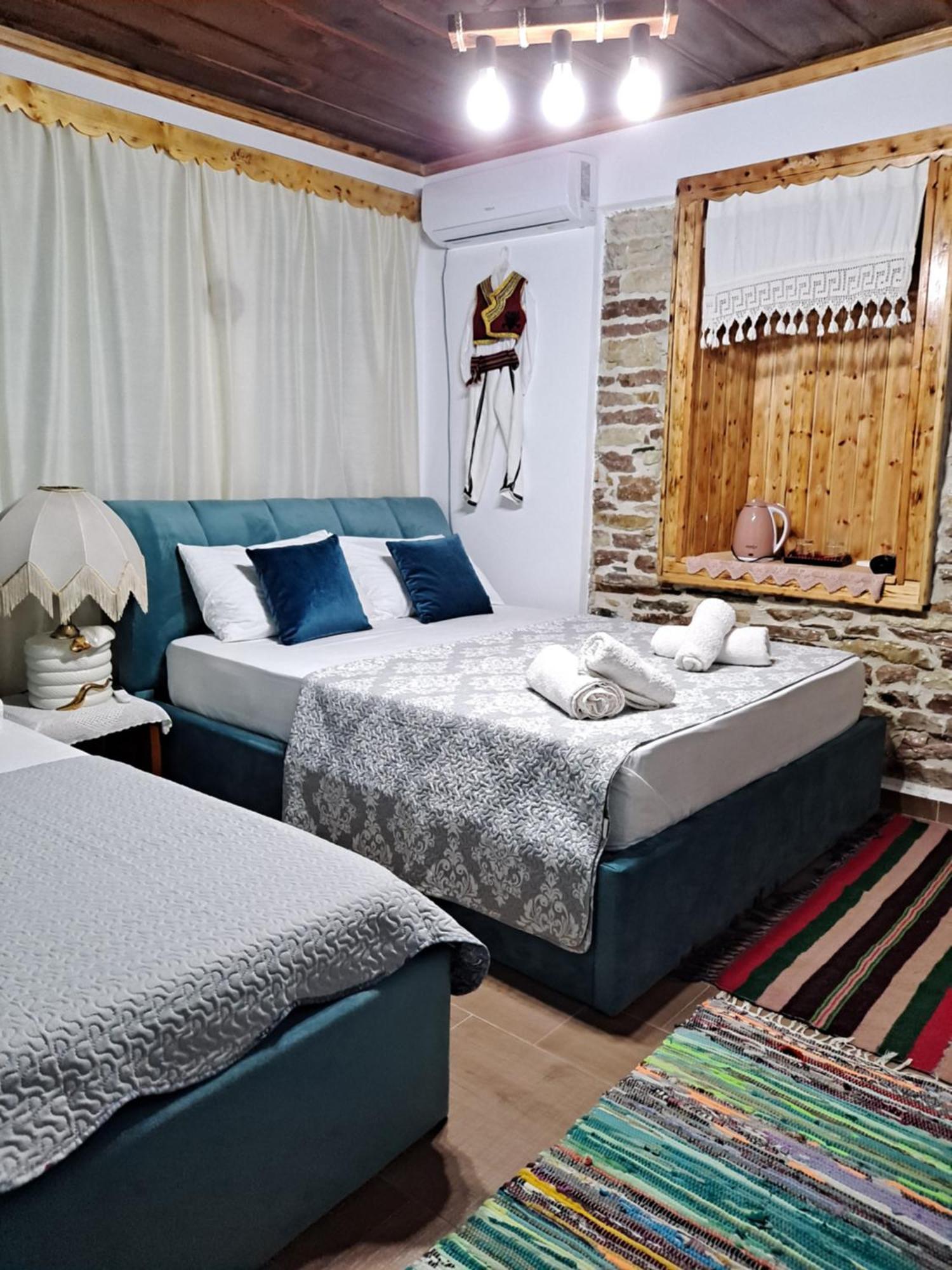 "Villa 70" Guesthouse Gjirokastër Екстериор снимка