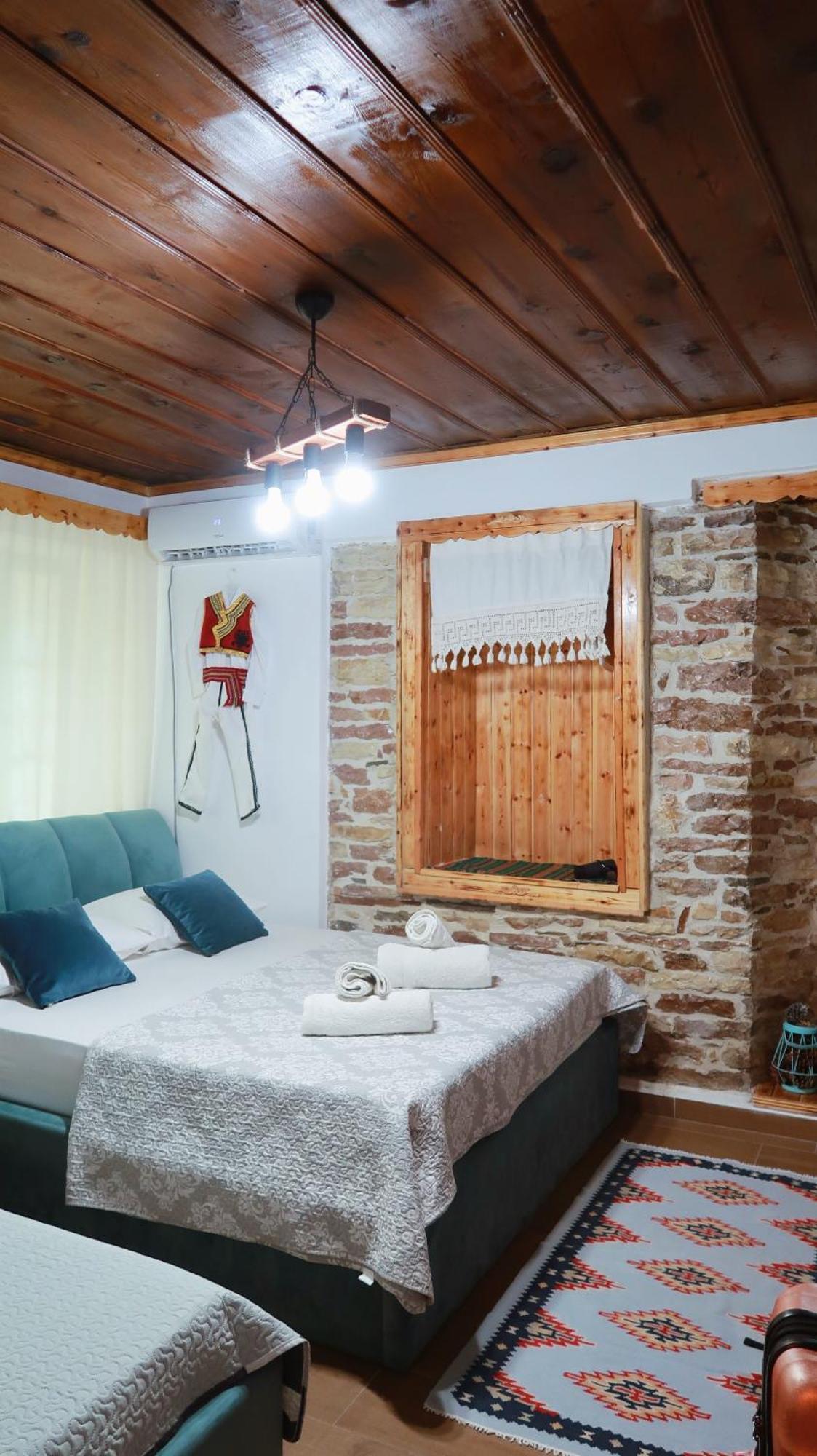 "Villa 70" Guesthouse Gjirokastër Екстериор снимка