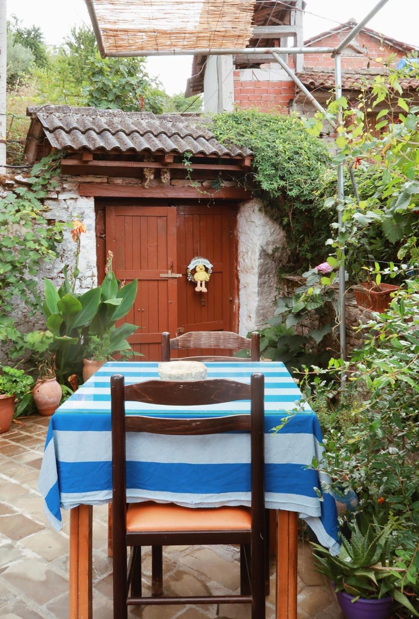 "Villa 70" Guesthouse Gjirokastër Екстериор снимка