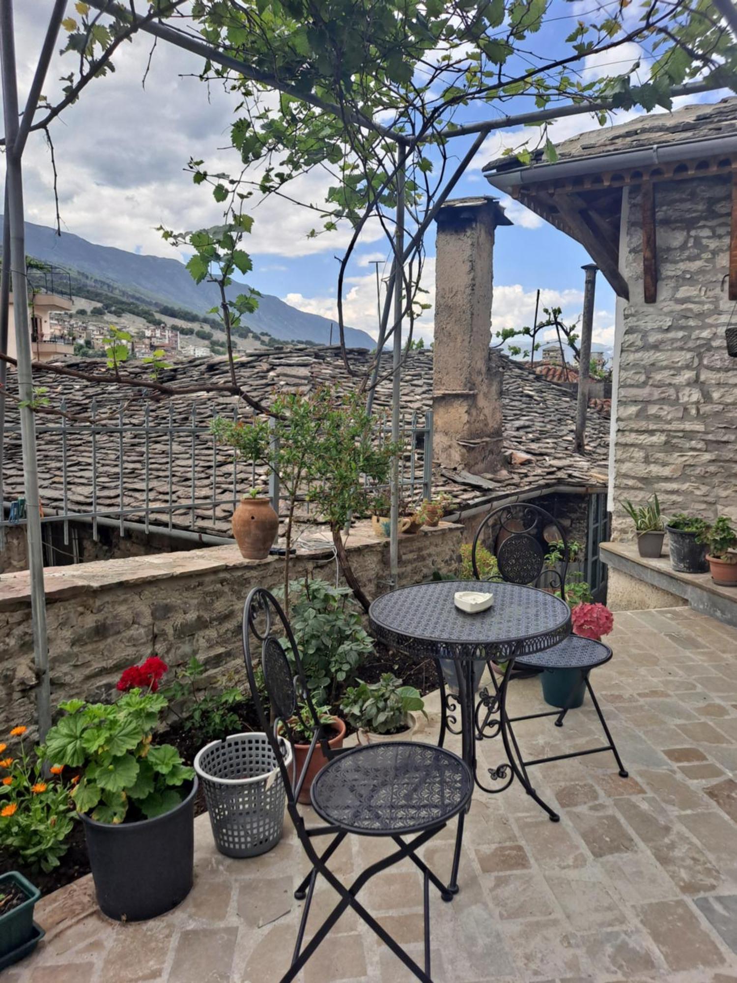 "Villa 70" Guesthouse Gjirokastër Екстериор снимка